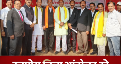 ktg news : कटघोरा को जिला बनाने की मांग तेज, धरने पर बैठे अधिवक्ताओं को मिला विधायक तुलेश्वर मरकाम का समर्थन.